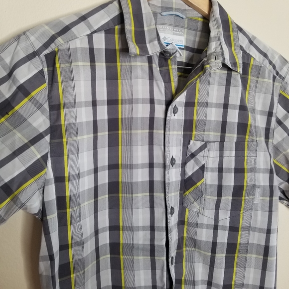 Columbia Men's Plaid Gray Yellow Button Shirt Sz S - Picture 3 of 7